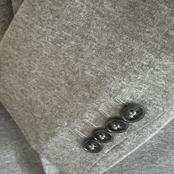 Saks Fifth Avenue Trim Fit Light Grey Two Button Blazer  Size: XL MSRP: $275 - Picture 4 of 9